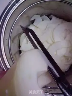 Make Pumpkin rolls step 3