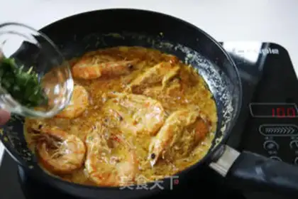 Make Thai curry shrimp step 8