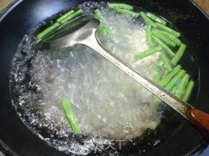 Make Olive gravy with beans step 2