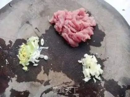 Make Peach slices of mushrooms step 1