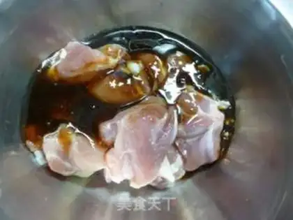 Make Pill-breaded chicken legs step 1