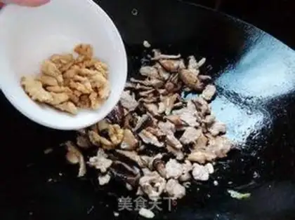 Make Peach slices of mushrooms step 8