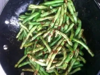 Make A bean horn with spinal sauce step 3