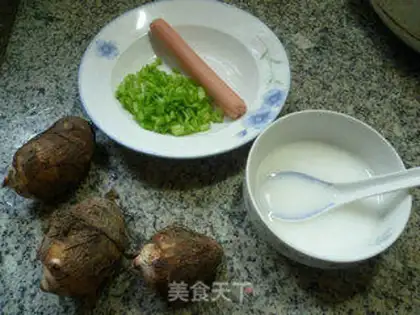 Make Celery ham and sausage step 0