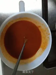 Make Han pour chicken wings step 4