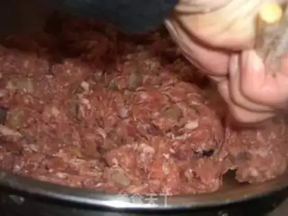 Make Big cabbage pork shrimp dumplings step 9