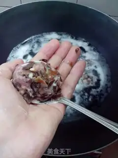 Make Smelt meatball soup step 3
