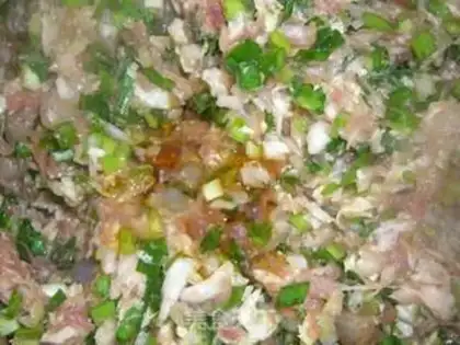 Make Big cabbage pork shrimp dumplings step 14