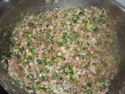 Make Big cabbage pork shrimp dumplings step 15
