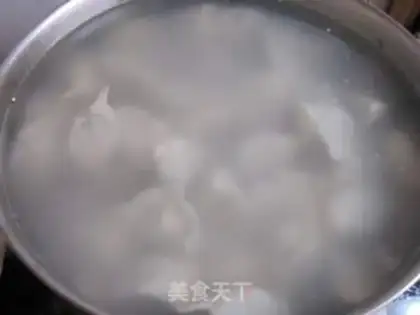 Make Big cabbage pork shrimp dumplings step 23