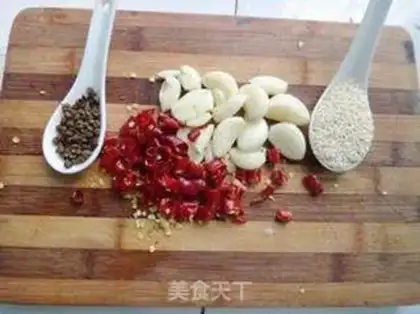 Make Homemade chicken oil step 5