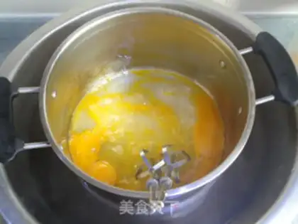 Make Chocolate yolk pie step 7