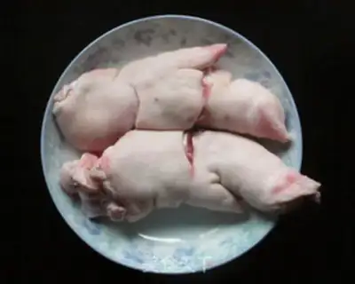 Make Thai pig hands step 0