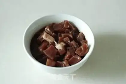 Make Black garlic beef step 0