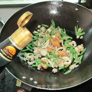 Make Pork oil and tofu step 5