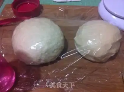 Make White-covered snacks step 2