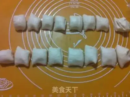 Make White-covered snacks step 4