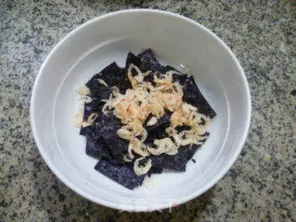 Make Crayfish soup step 0