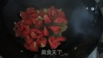 Make Tomato fried eggs step 4