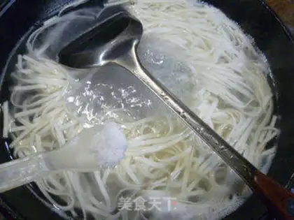 Make Pickles, white silk, noodles step 13