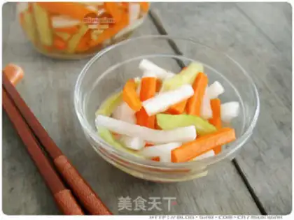 Make A wide three-colour pickles step 4