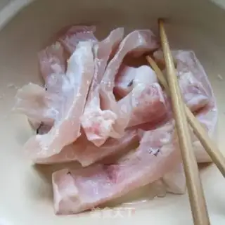 Make The fragrance of red rice step 0