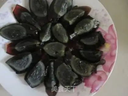 Make Rolling sugar roses step 30