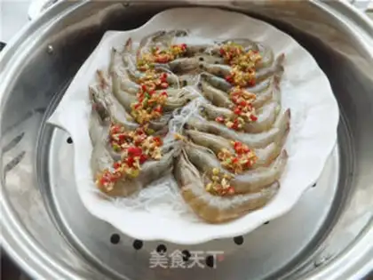 Make Garlic fan steamed shrimp step 8