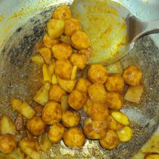 Make Curry fishballs step 5