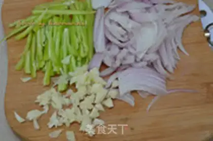 Make The onion platters step 1