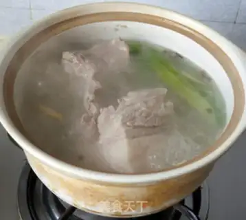 Make The bitter melon comes back to the pot step 2