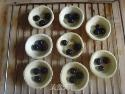 Make Blueberry balls step 5