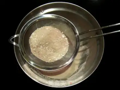 Make Chocolate Macalon step 1