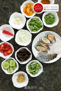 Make Thai seafood salad step 0