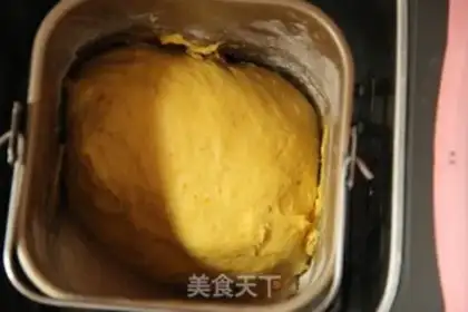 Make Rose buns step 6