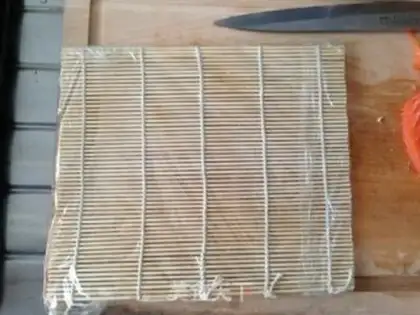 Make Sushi salmon step 1