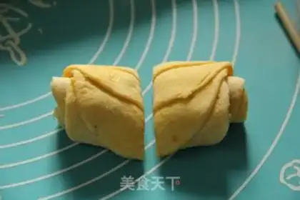 Make Rose buns step 12