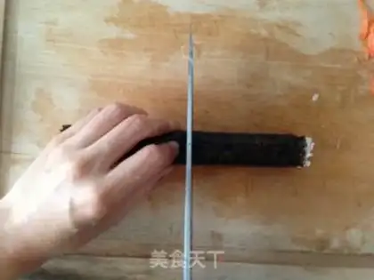 Make Sushi salmon step 6
