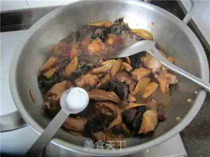Make Yellow chicken step 14