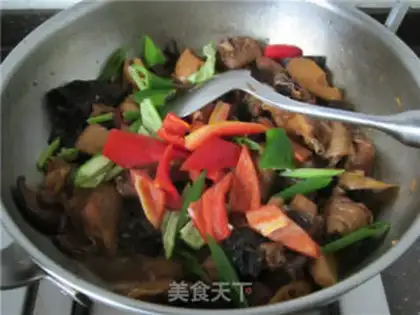 Make Yellow chicken step 15