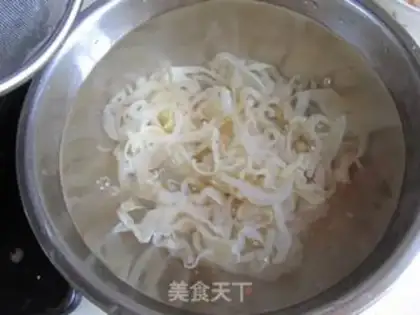 Make Blackwood twirls step 1