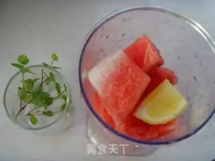 Make Watermelon lemonade step 1