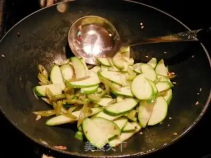 Make Pumpkin step 5