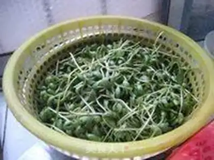 Make Scrambled bean sprouts step 0