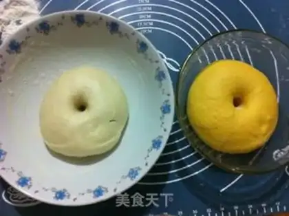 Make Milky pumpkin double-coloured buns step 2