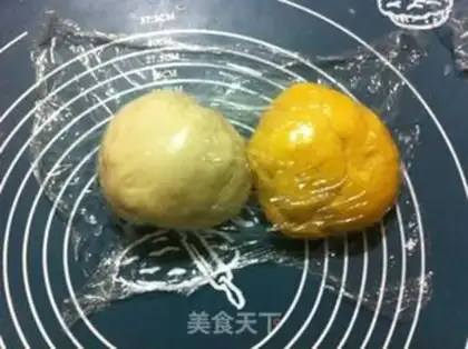 Make Milky pumpkin double-coloured buns step 3