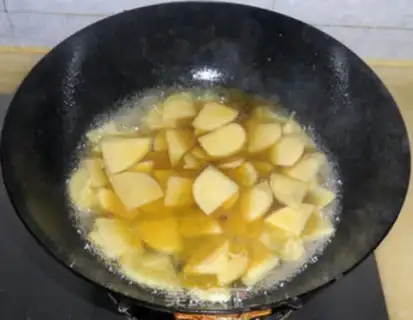 Make Dry pepper potato chips step 3