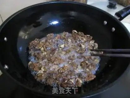 Make Caramel pecan step 4