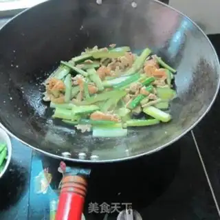Make Pork oil tofu cucumber step 6