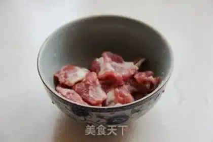 Make Black pepper and pork fried noodles step 3
